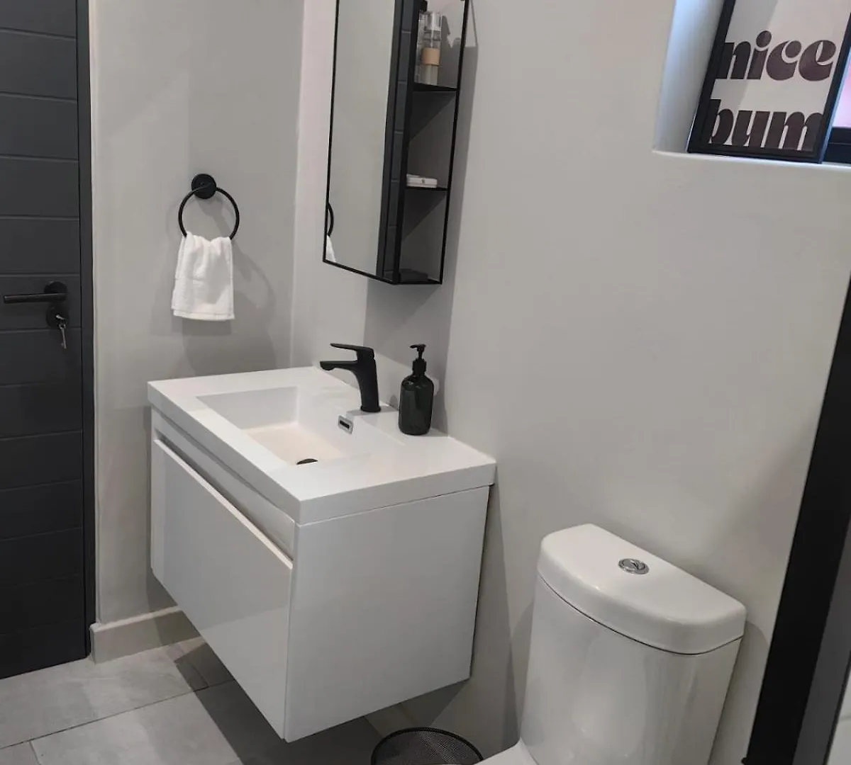 Ultra-Modern Studio Apartment Table View